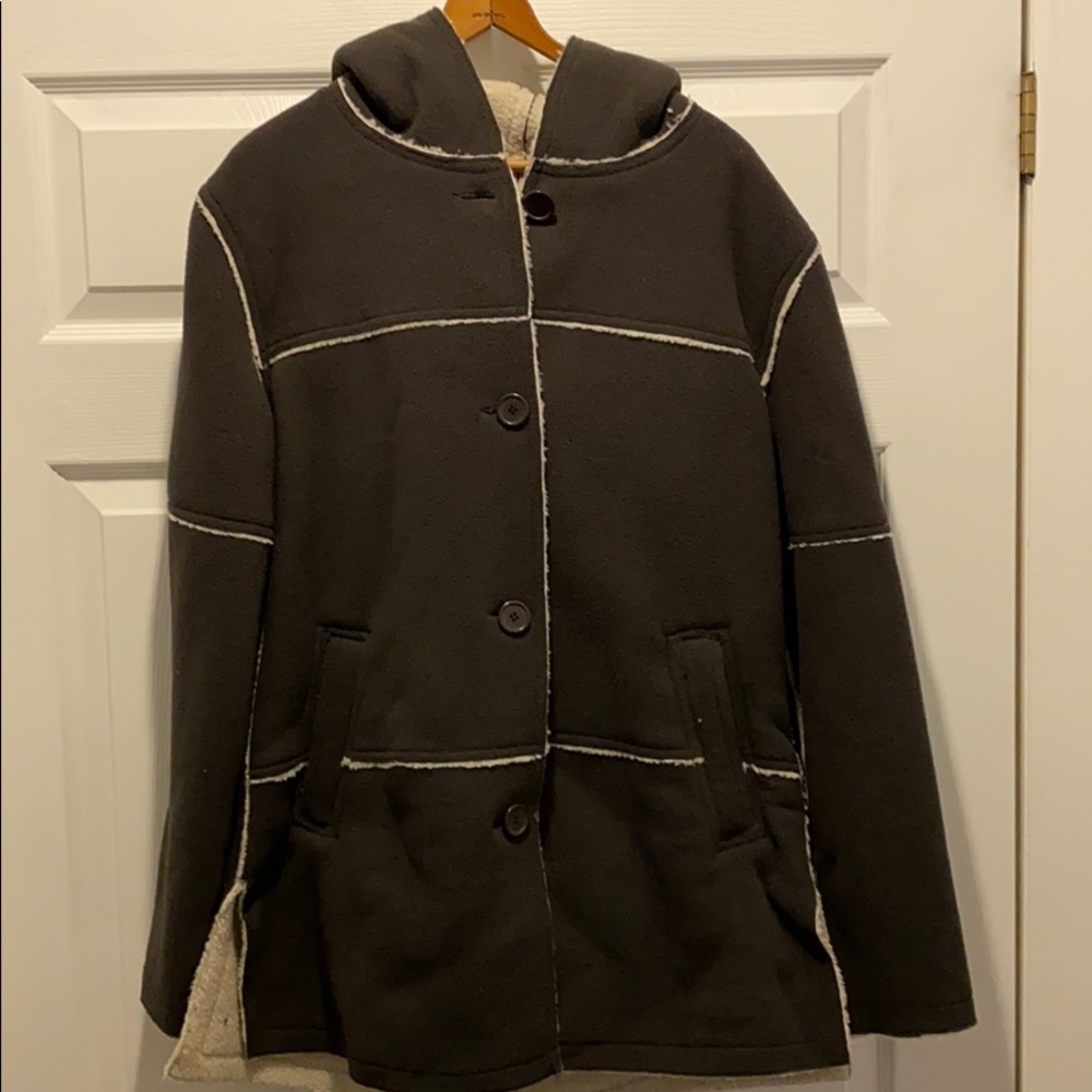 Cozy jacket with fuzzy inside